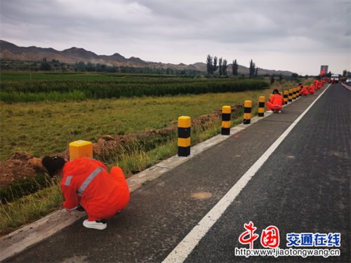 公路警示桩间距标准多少米 公路警示桩间距标准多少米